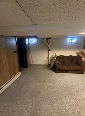 2111 HAMILTON STREET, Manitowoc, WI 54220