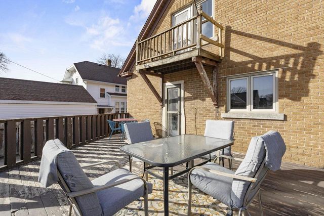 2111 HAMILTON STREET, Manitowoc, WI 54220