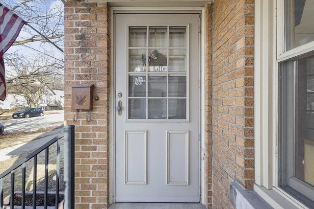 2111 HAMILTON STREET, Manitowoc, WI 54220