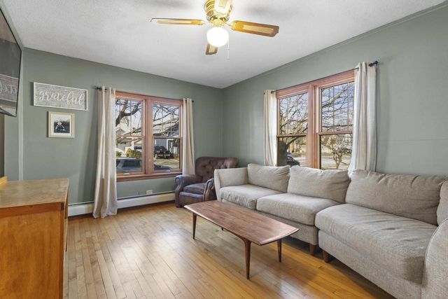 2111 HAMILTON STREET, Manitowoc, WI 54220