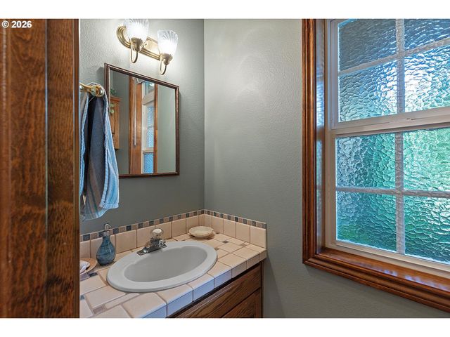 26993 S KINZY Rd, Estacada, OR 97023
