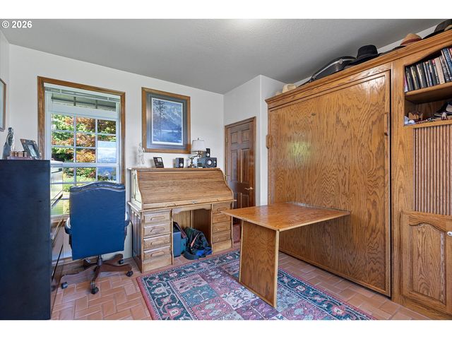 26993 S KINZY Rd, Estacada, OR 97023