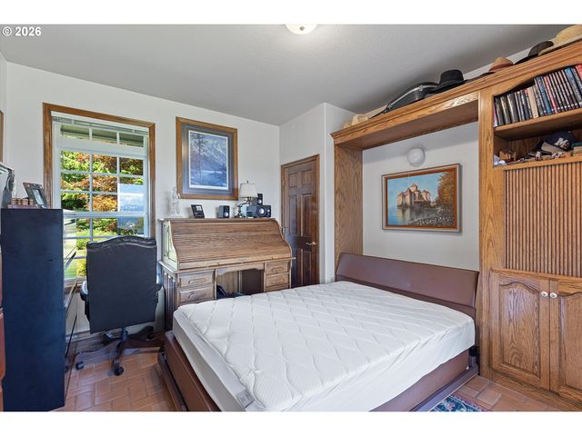 26993 S KINZY Rd, Estacada, OR 97023
