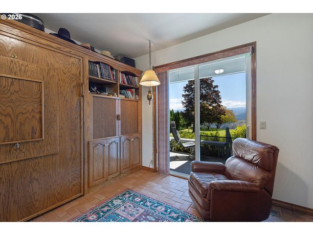 26993 S KINZY Rd, Estacada, OR 97023