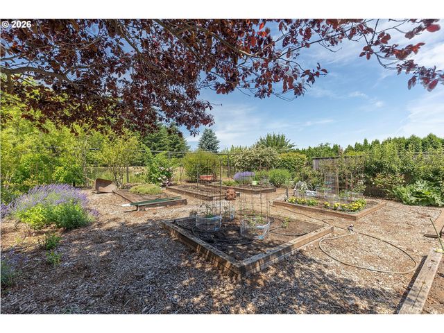 26993 S KINZY Rd, Estacada, OR 97023