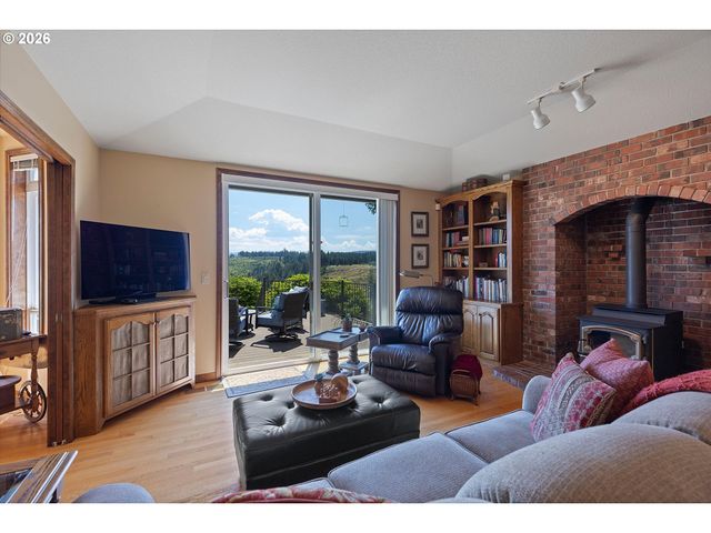 26993 S KINZY Rd, Estacada, OR 97023