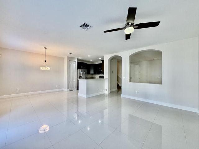 9623 Town Parc Circle S, Parkland, FL 33076