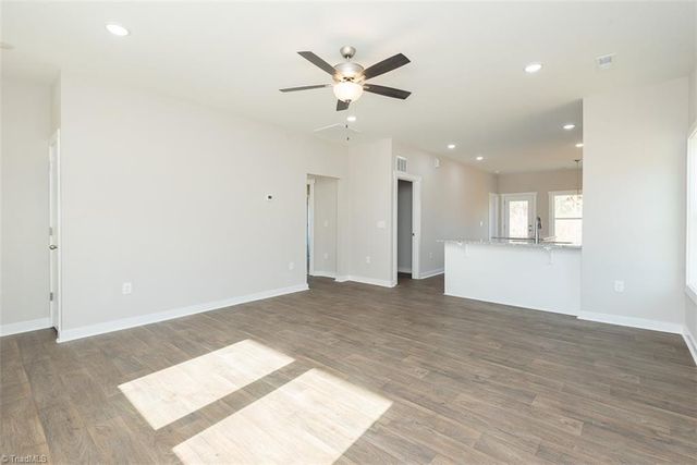 1061 Pinnix Loop, Burlington, NC 27217