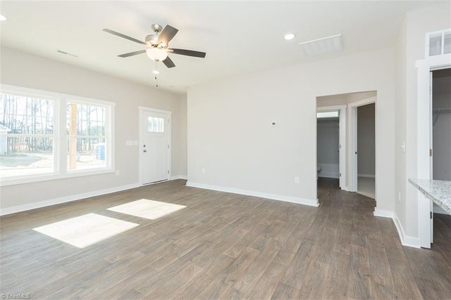 1061 Pinnix Loop, Burlington, NC 27217