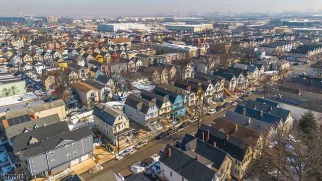 1039 Anna St, Elizabeth City, NJ 07201