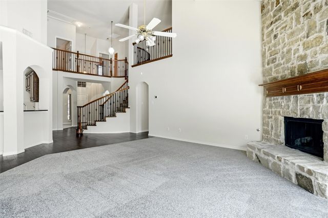 5231 Woodfield Drive, Grand Prairie, TX 75052