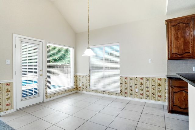 5231 Woodfield Drive, Grand Prairie, TX 75052