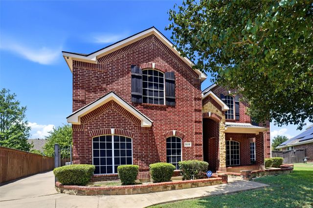 5231 Woodfield Drive, Grand Prairie, TX 75052