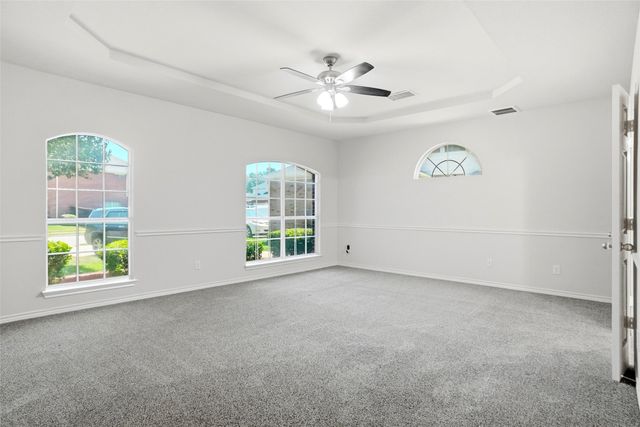 5231 Woodfield Drive, Grand Prairie, TX 75052