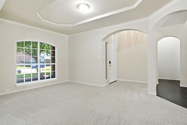 5231 Woodfield Drive, Grand Prairie, TX 75052