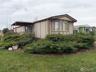 380 E Pole Road #13, Lynden, WA 98264