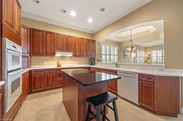 5921 Tarpon Gardens CIR # 201, Cape Coral, FL 33914