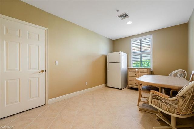 5921 Tarpon Gardens CIR # 201, Cape Coral, FL 33914