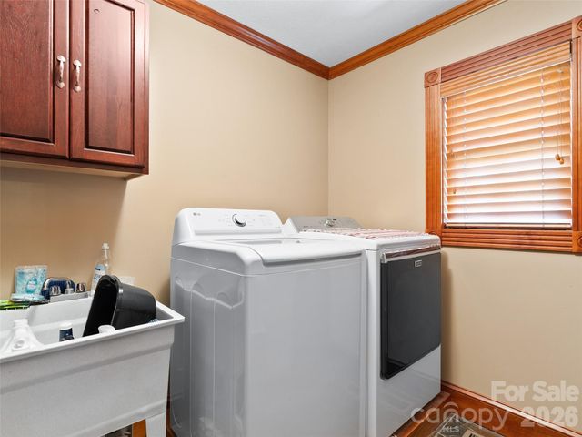 40 Hope Road, Weaverville, NC 28787