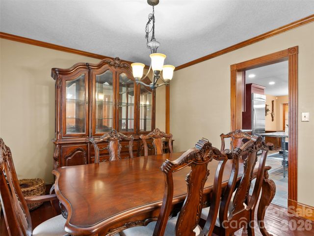 40 Hope Road, Weaverville, NC 28787