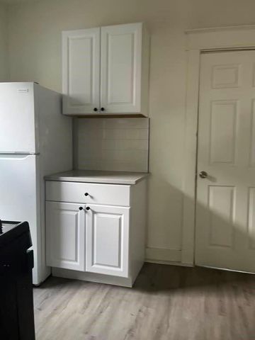 4514 Olive Avenue, Kansas City, MO 64130