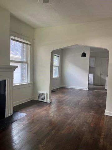 4514 Olive Avenue, Kansas City, MO 64130