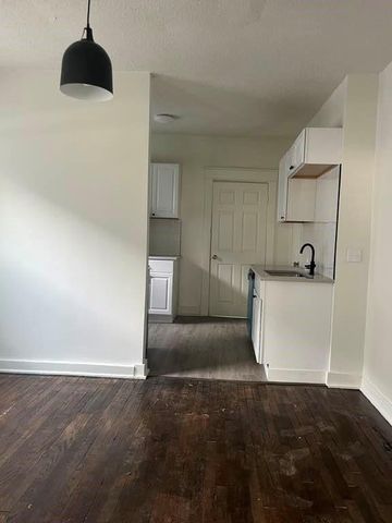 4514 Olive Avenue, Kansas City, MO 64130