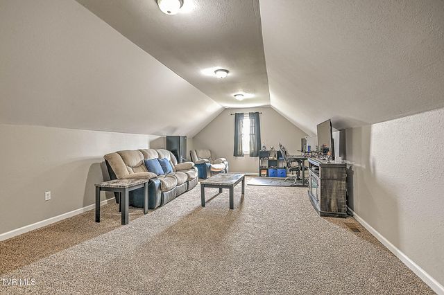 19796 Spur Strap Road, Bristol, VA 24202