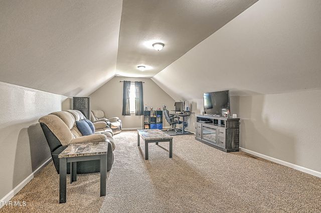 19796 Spur Strap Road, Bristol, VA 24202