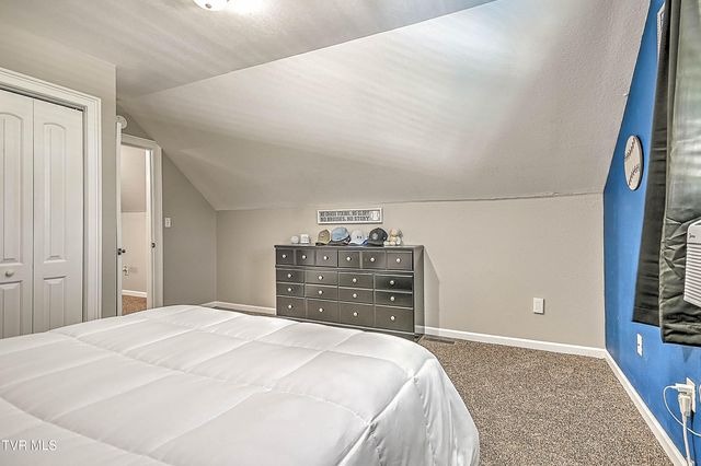 19796 Spur Strap Road, Bristol, VA 24202