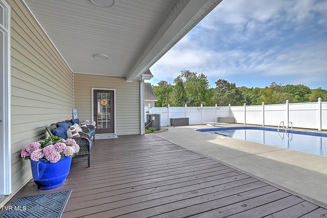 19796 Spur Strap Road, Bristol, VA 24202