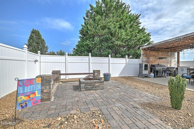 19796 Spur Strap Road, Bristol, VA 24202