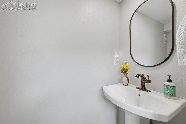 11 E Columbia Street, Colorado Springs, CO 80907