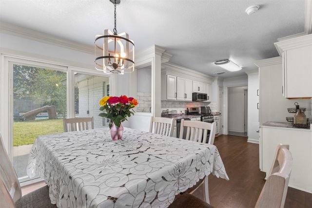 4809 waldron Avenue, Fort Worth, TX 76133