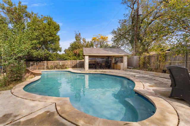 4809 waldron Avenue, Fort Worth, TX 76133