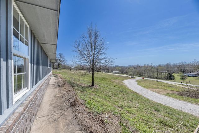 17712 Beav O Rama Road, Fayetteville, AR 72703