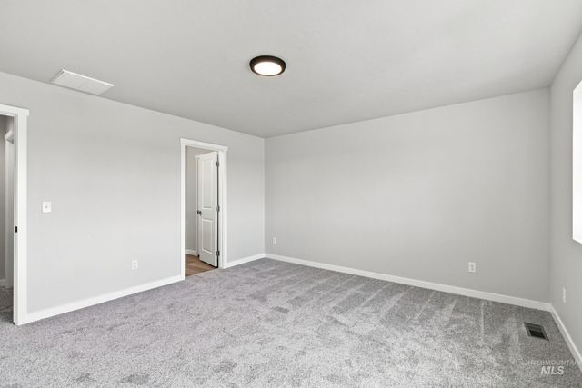 14080 Shiny Spruce St, Caldwell, ID 83607
