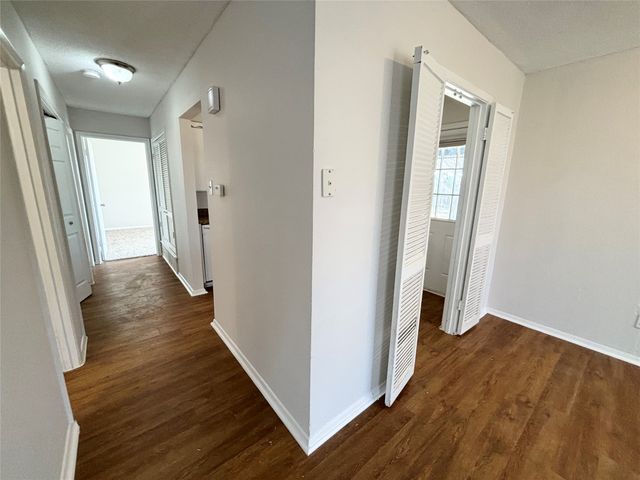 800 Irwin Drive A, Hurst, TX 76053