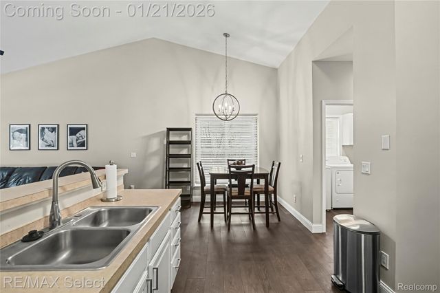 13024 Harbor Landings Drive 3, Fenton Charter Township, MI 48430