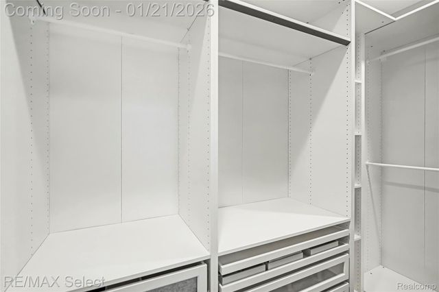 13024 Harbor Landings Drive 3, Fenton Charter Township, MI 48430