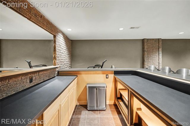 13024 Harbor Landings Drive 3, Fenton Charter Township, MI 48430