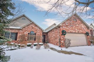 13024 Harbor Landings Drive 3, Fenton Charter Township, MI 48430