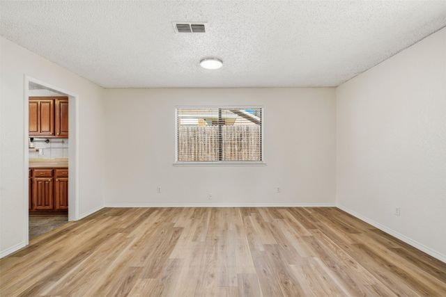 2406 Amber Hill Lane, Euless, TX 76039