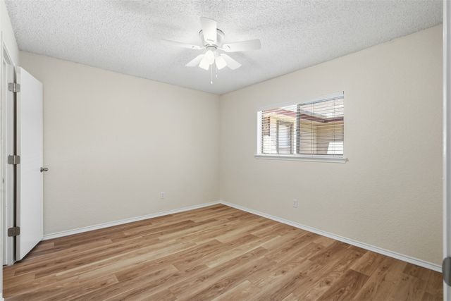 2406 Amber Hill Lane, Euless, TX 76039