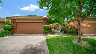 2561 Central Park Dr, Lodi, CA 95242