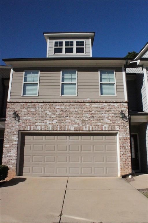 382 MULBERRY SE Row, Atlanta, GA 30354