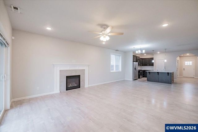 4349 NE Somerset Dr, Albany, OR 97322