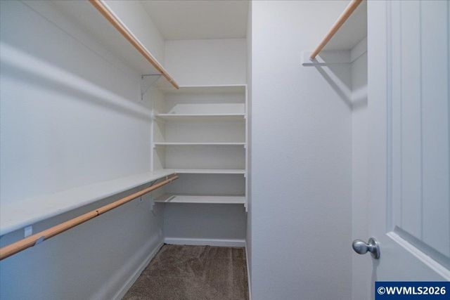 4349 NE Somerset Dr, Albany, OR 97322