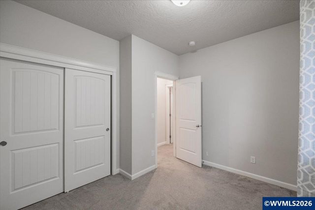 4349 NE Somerset Dr, Albany, OR 97322