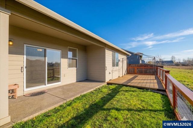 4349 NE Somerset Dr, Albany, OR 97322